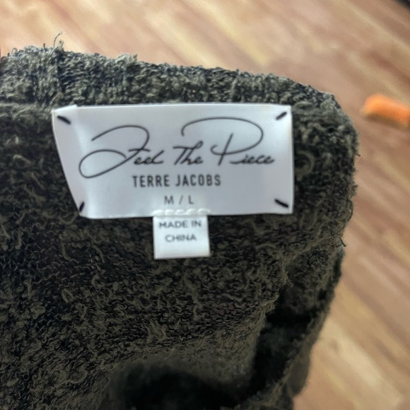 Feel The Piece Dark Olive Crew Neck Sweater - Picture 3 of 3